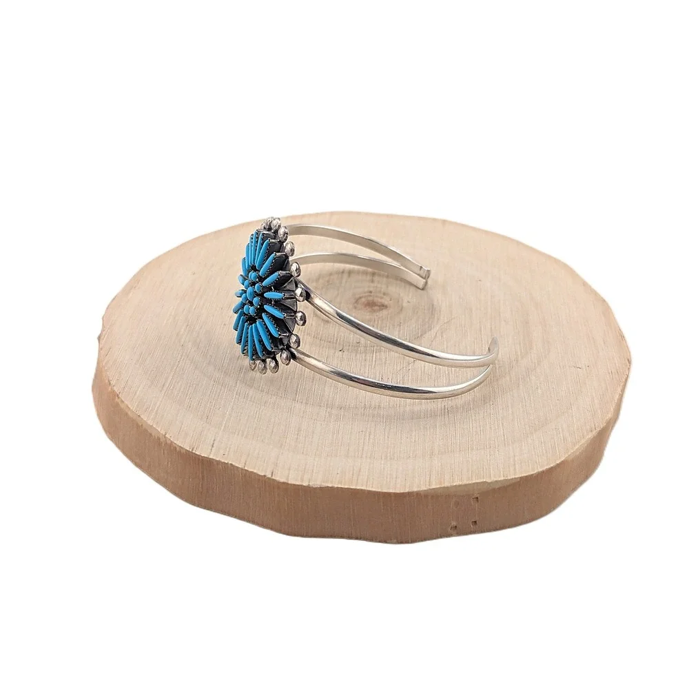 Zuni Cuff Bracelet Native American Petite Needlepoint Turquoise Jewelry 6.25‎ **